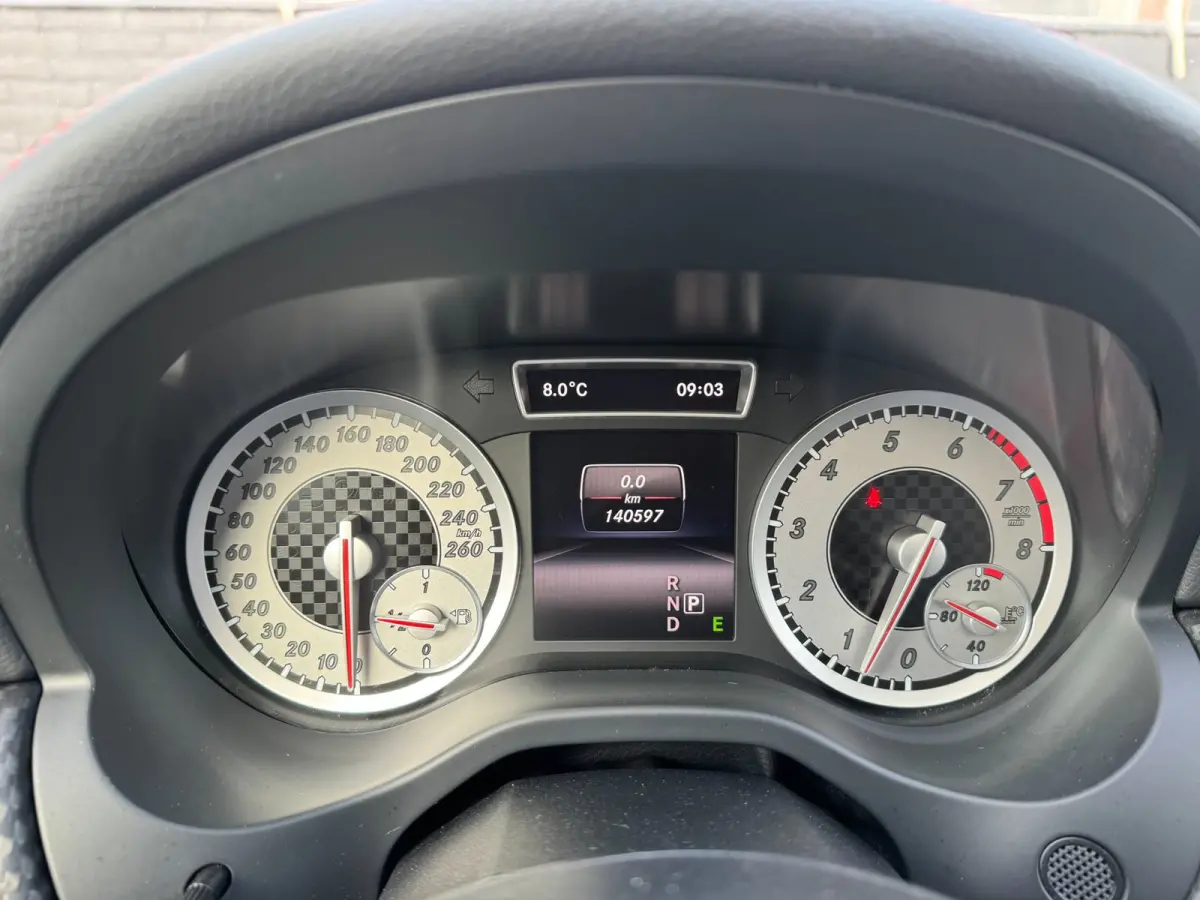 200 Prestige AMG **PANORAMADAK + CLIMA + STOELVERW**