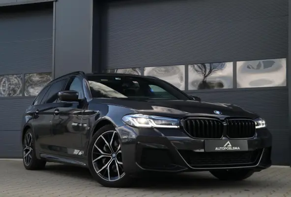 530e |M-SPORT| ShadowLine Panodak LaserLed Headup Leder LiveCockpit Trekhaak Sfeerverlicht Fabrieksgarantie 40000KM BJ2024