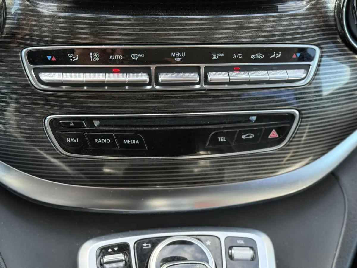300d Lang DC Avantgarde Edition