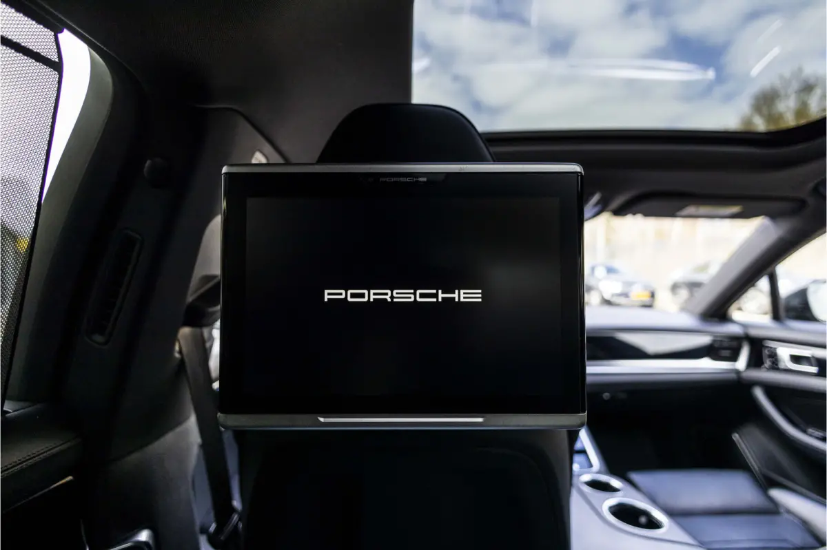 2.9 4 E-Hybrid Executive LWB