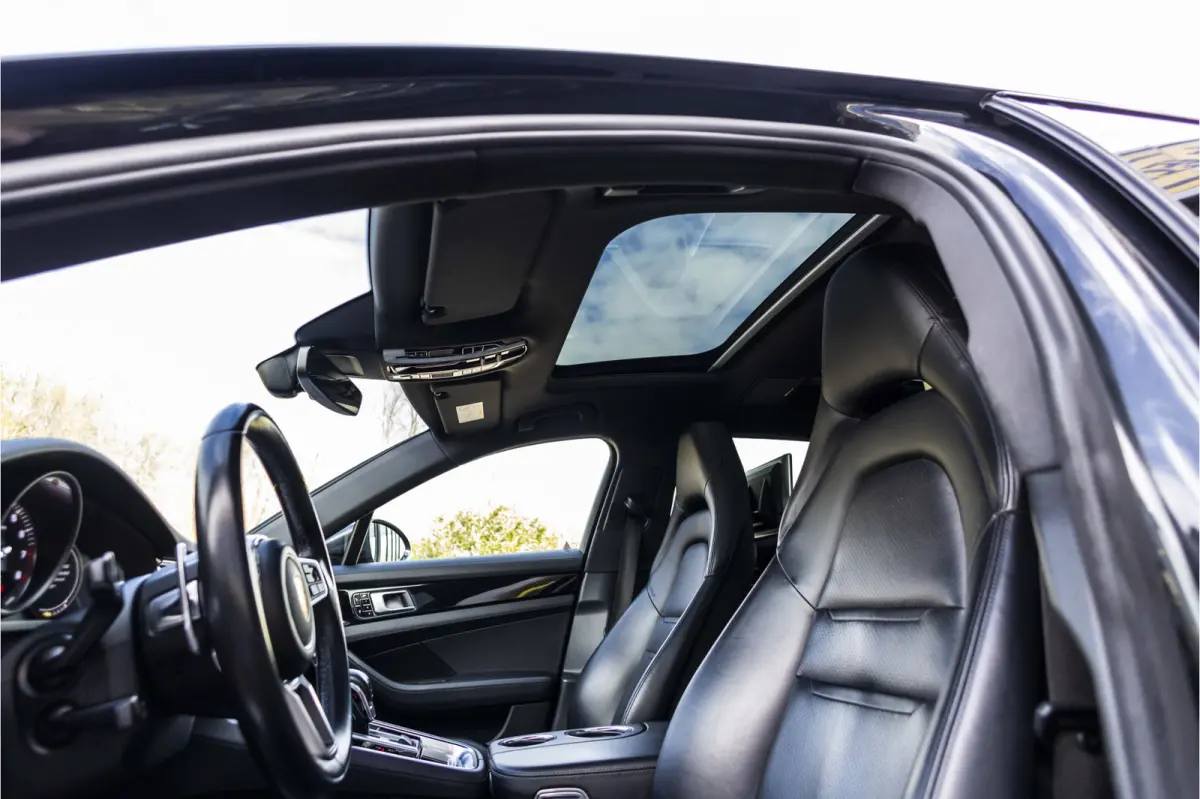 2.9 4 E-Hybrid Executive LWB