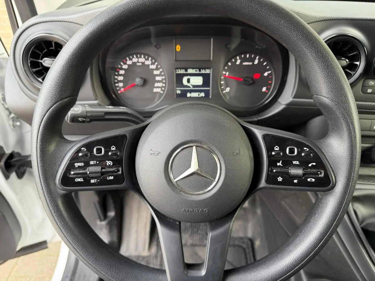 108 CDI L1 Pro CarPlay/cruise control/camera