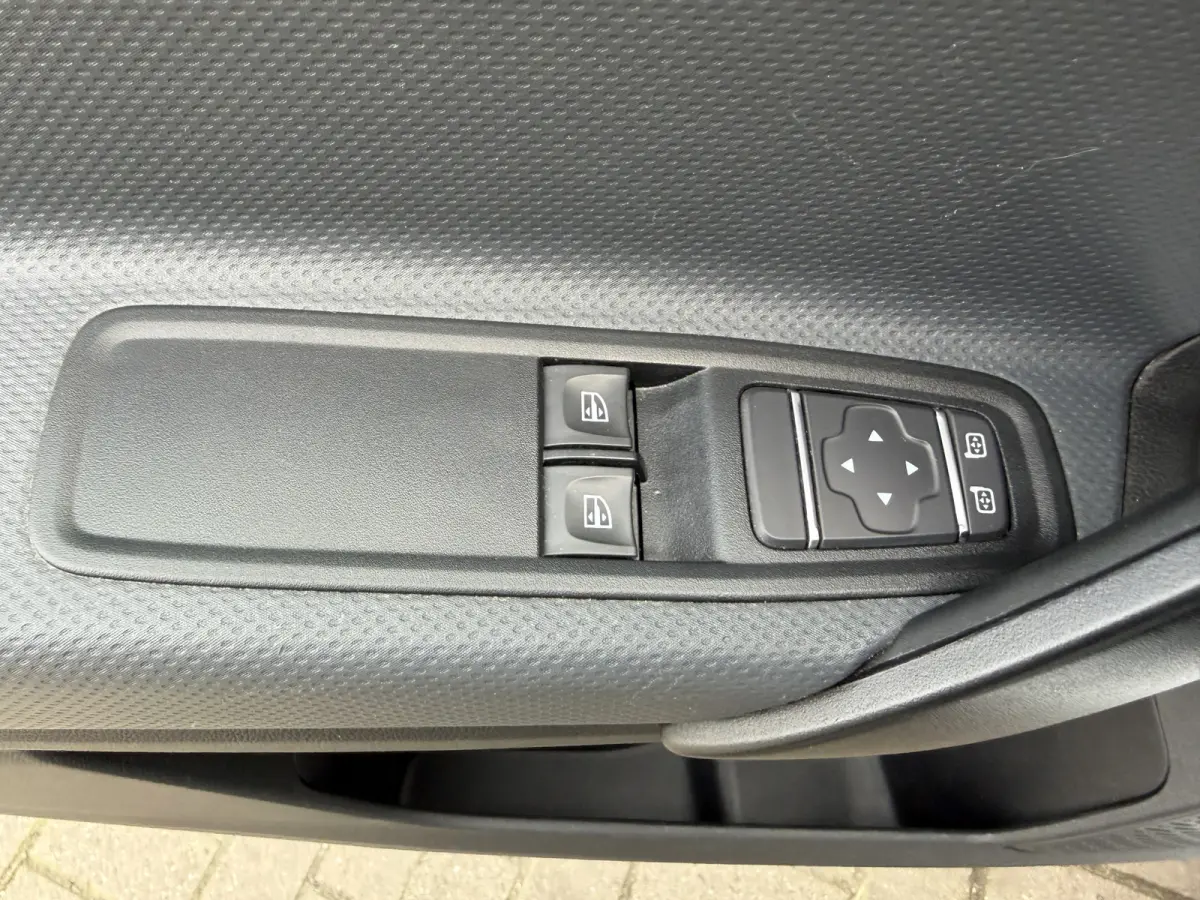 108 CDI L1 Pro CarPlay/cruise control/camera