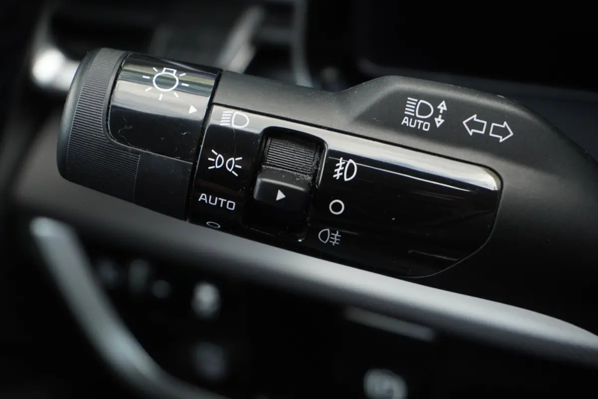 1.6 T-GDi 230PK Hybrid DynamicLine+Led+Navigatie+camera+Trekhaak = 1EIG NL /DEALER = SUPER !!