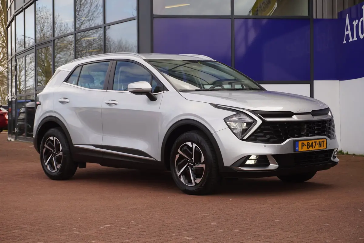 1.6 T-GDi 230PK Hybrid DynamicLine+Led+Navigatie+camera+Trekhaak = 1EIG NL /DEALER = SUPER !!