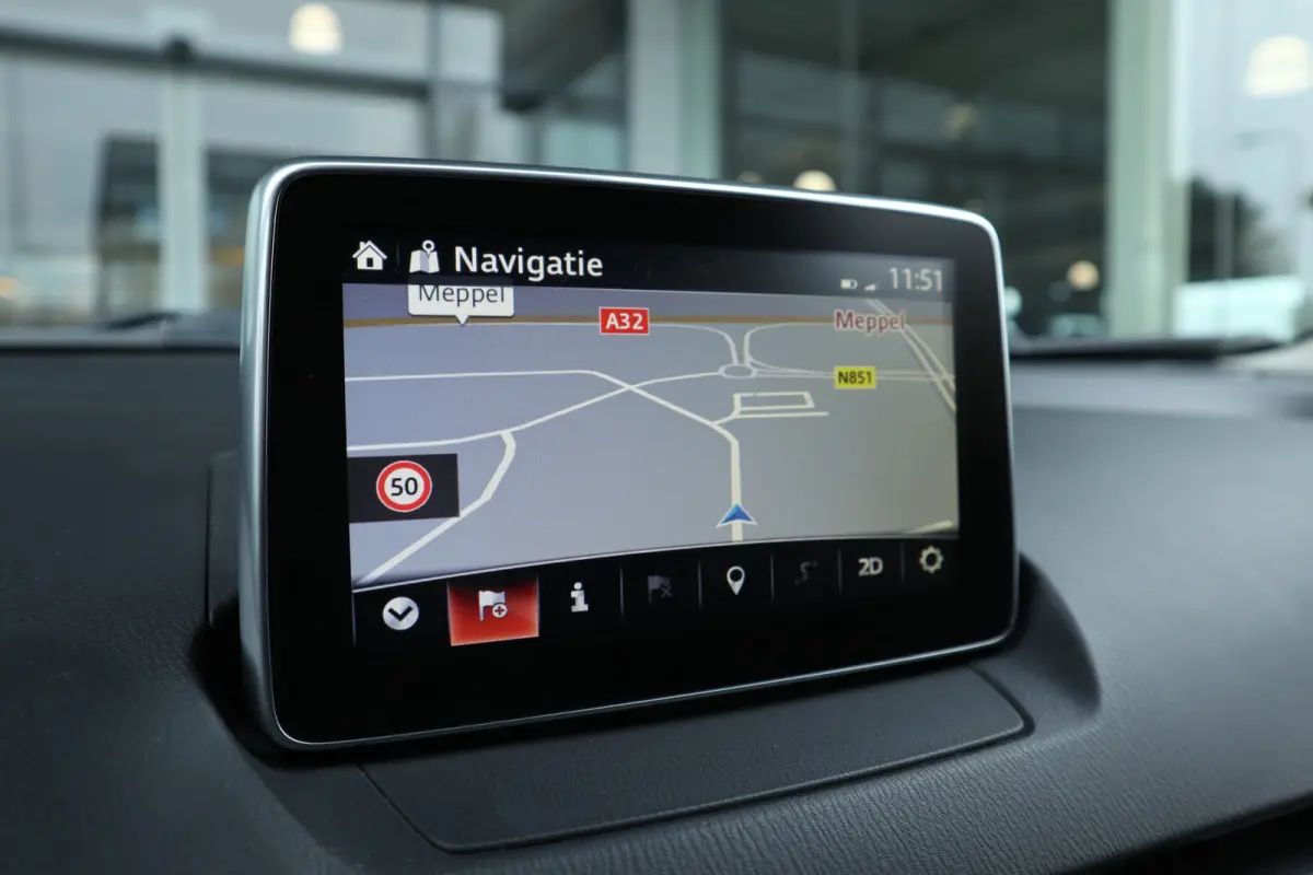 2.0 SkyActiv-G 120 SkyLease GT Navi / Camera / Clima / Cruise / Head-up / ST-Verwarming / LM-Velgen