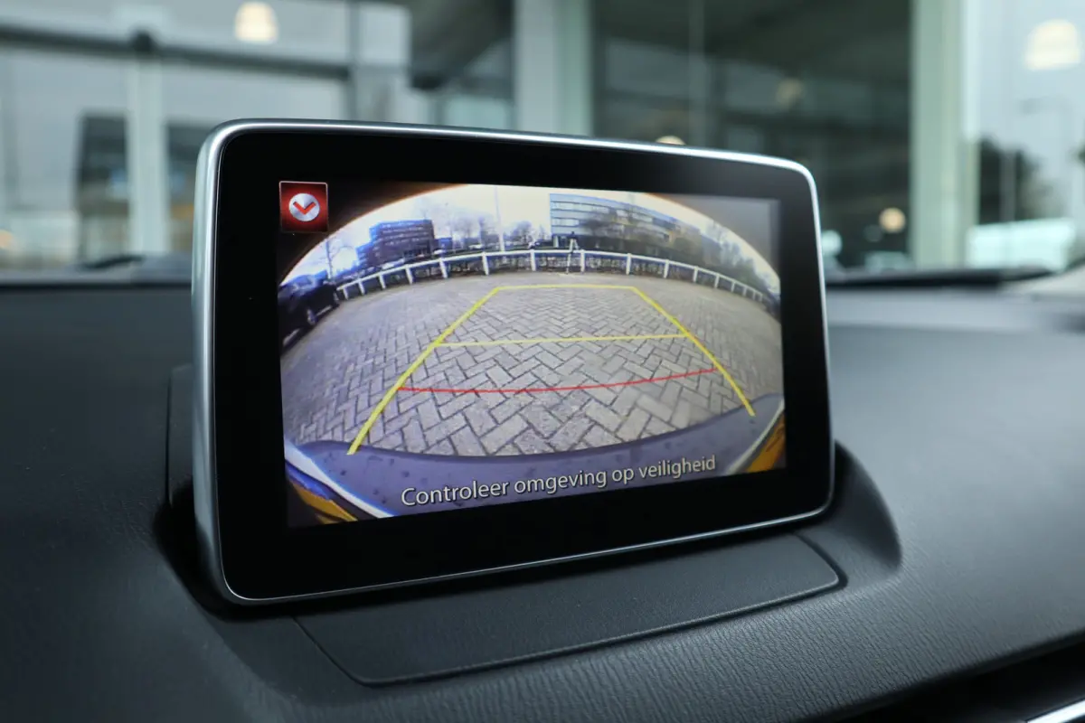 2.0 SkyActiv-G 120 SkyLease GT Navi / Camera / Clima / Cruise / Head-up / ST-Verwarming / LM-Velgen