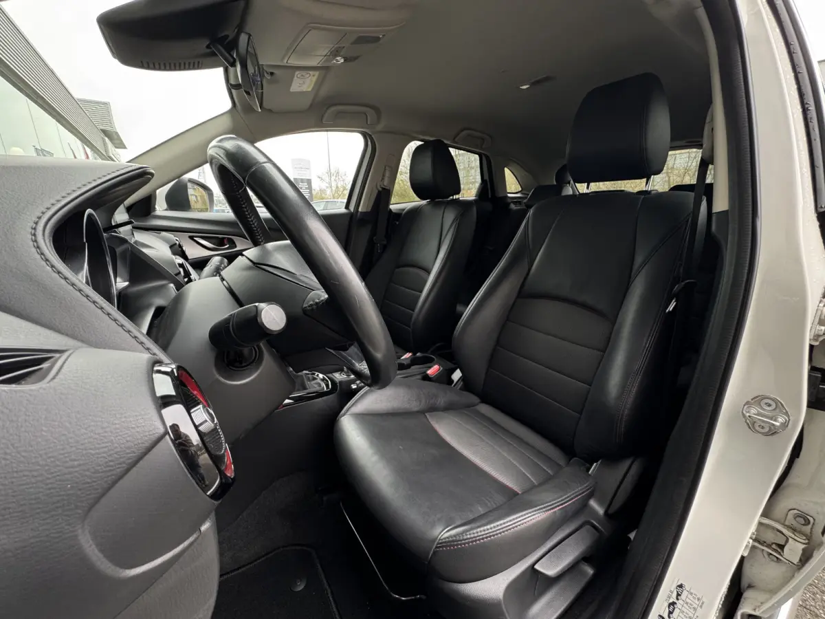 2.0 SkyActiv-G 120 SkyLease GT Navi / Camera / Clima / Cruise / Head-up / ST-Verwarming / LM-Velgen