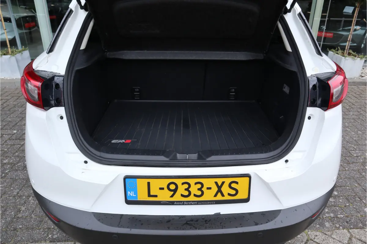 2.0 SkyActiv-G 120 SkyLease GT Navi / Camera / Clima / Cruise / Head-up / ST-Verwarming / LM-Velgen