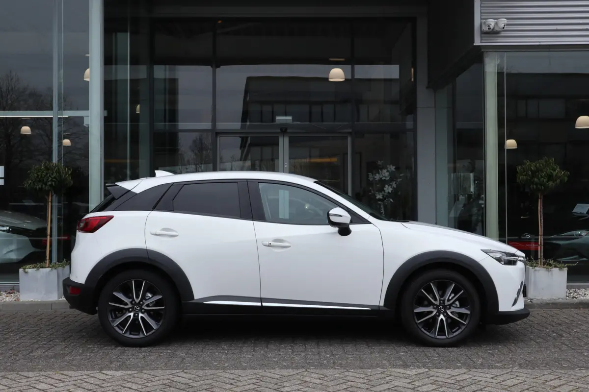 2.0 SkyActiv-G 120 SkyLease GT Navi / Camera / Clima / Cruise / Head-up / ST-Verwarming / LM-Velgen