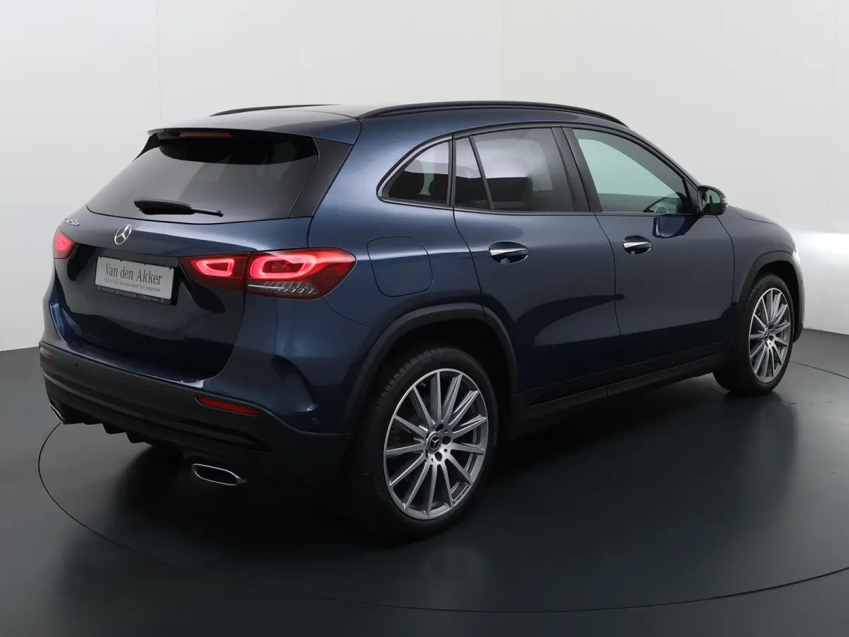 250e AMG // SoH 97,4% // Distronic // Headup // 360 Camera // MultiBeam // Keyless // 20" // Advanced Audio // Carplay