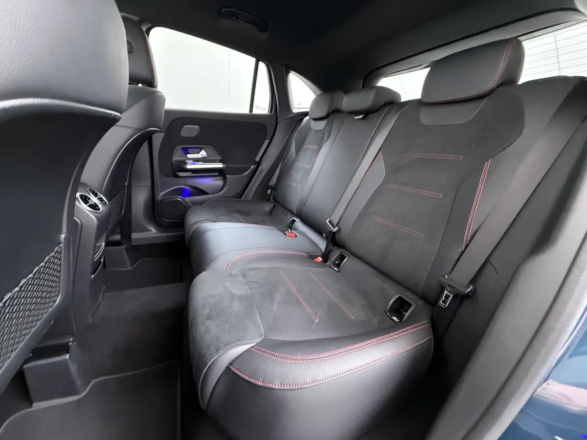 250e AMG // SoH 97,4% // Distronic // Headup // 360 Camera // MultiBeam // Keyless // 20" // Advanced Audio // Carplay
