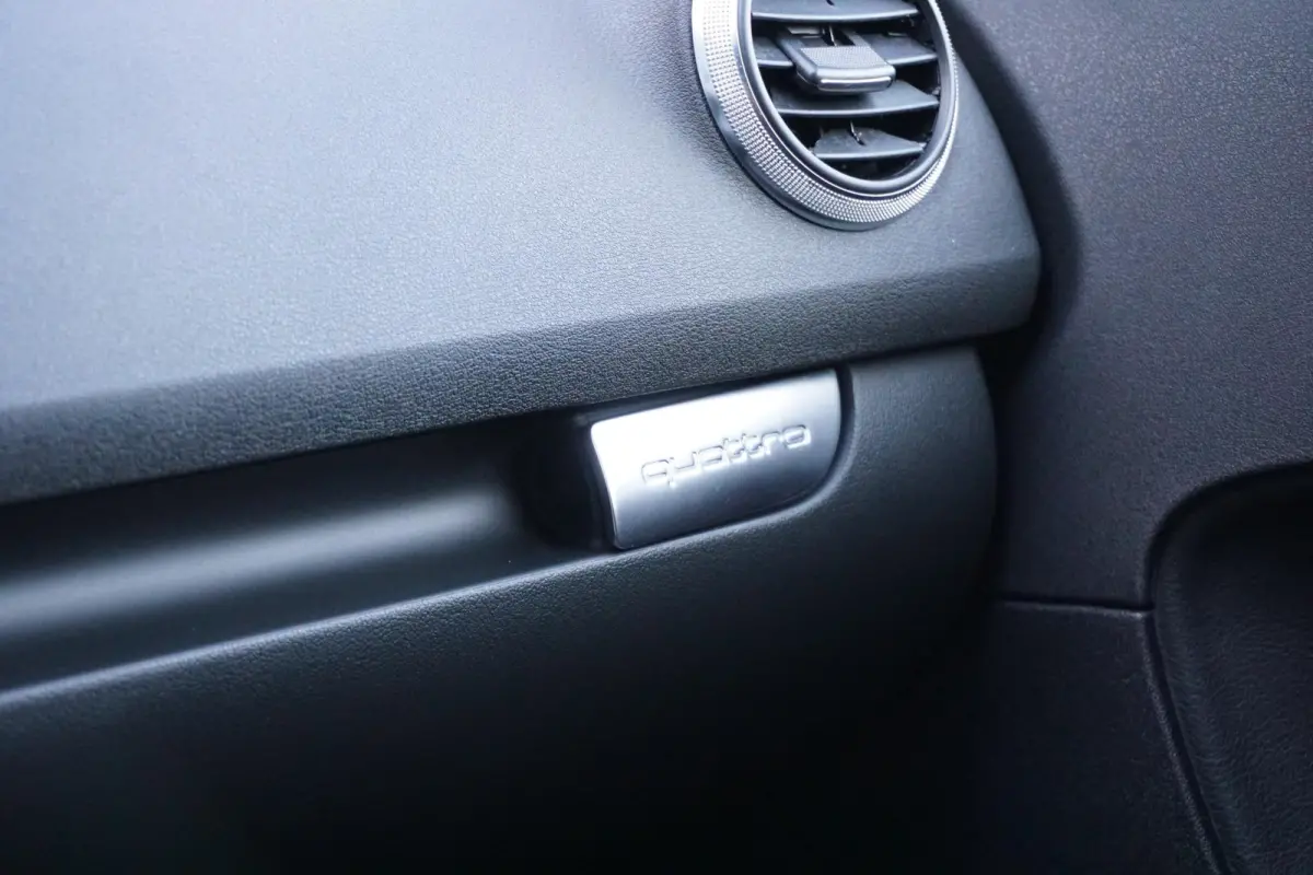 2.0 TFSI quattro Ambition Pro Line + MILLTEK / MAGNETIC RIDE / ELEKTRISCHE STOELEN