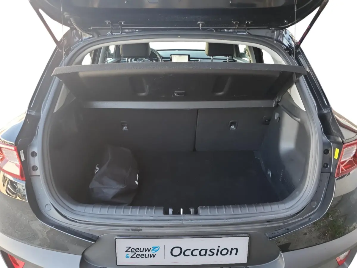 1.0 T-GDi MHEV GT-Line | GT-Line uitstraling | 17” lichtmetalen GT-Line velgen | Stoel- en Stuurverwarming | Cruise Control | Climate Control | Navigatie |