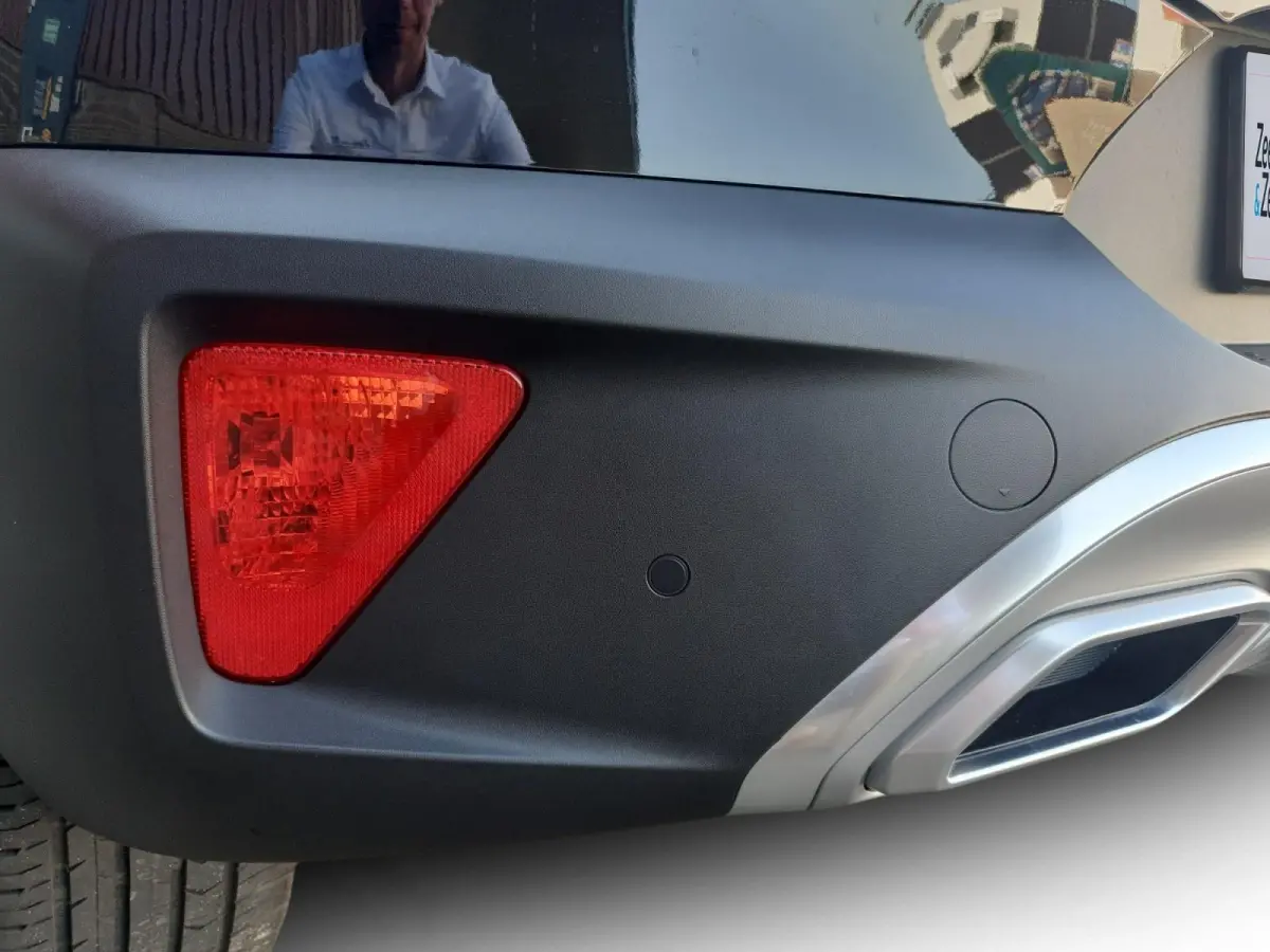 1.0 T-GDi MHEV GT-Line | GT-Line uitstraling | 17” lichtmetalen GT-Line velgen | Stoel- en Stuurverwarming | Cruise Control | Climate Control | Navigatie |