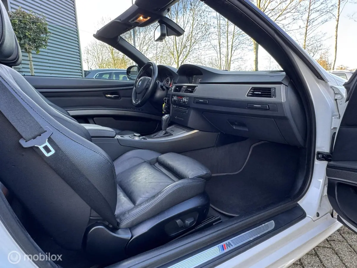 325i | M Sport | Zwart Leer | Xenon
