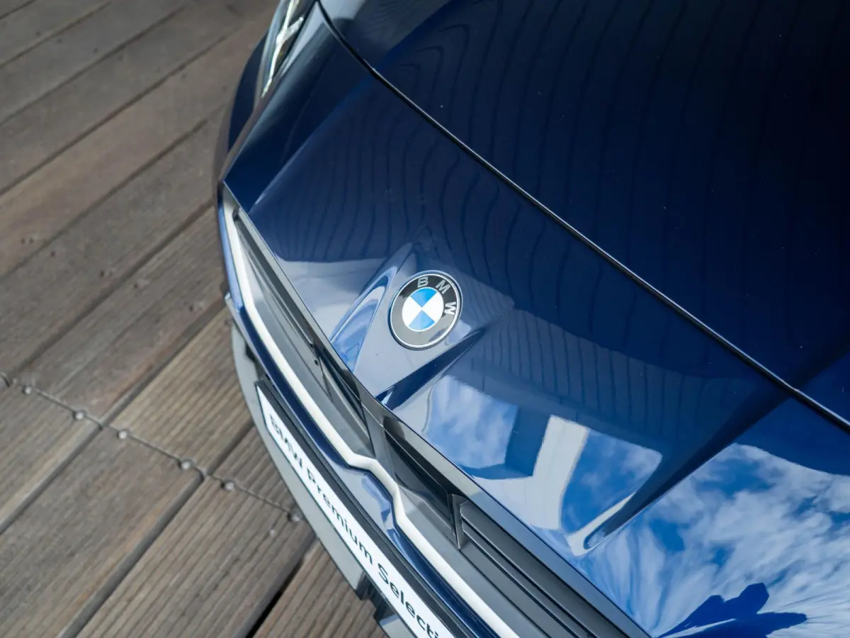 M135 xDrive | Harman-Kardon | Panoramadak | Stoelverwarming | Achteruitrijcamera | 19''