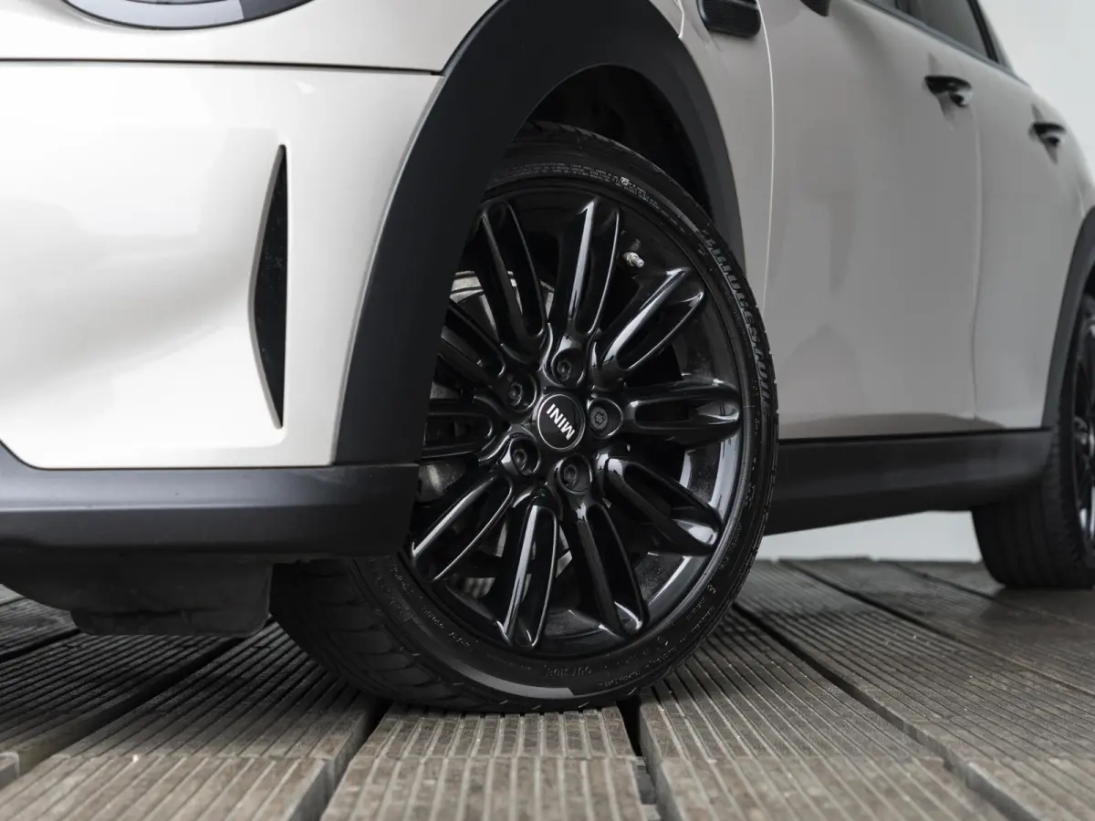 Cooper Classic + Comfort Plus + Piano Black Exterieur