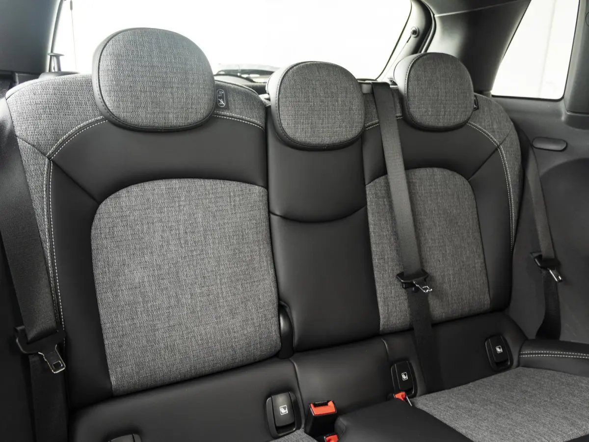 Cooper Classic + Comfort Plus + Piano Black Exterieur