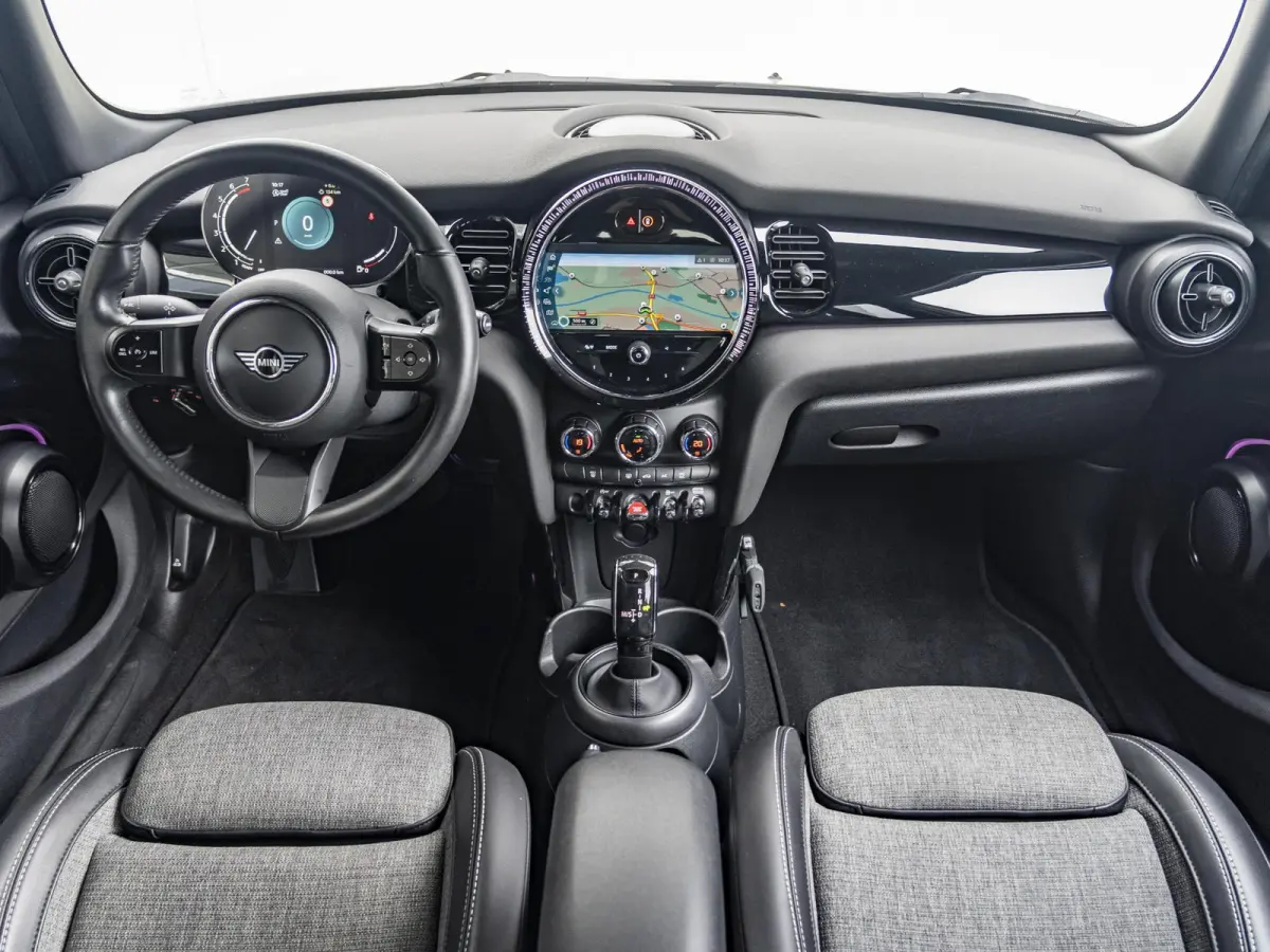 Cooper Classic + Comfort Plus + Piano Black Exterieur