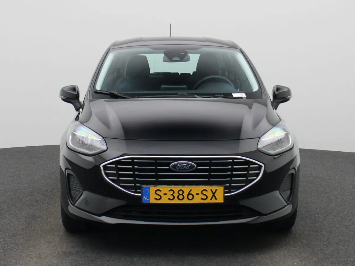 1.0 EcoBoost Hybrid Titanium | Apple Carplay/Android Auto | Cruise Control | Navigatie | Parkeersensoren | Bluetooth |