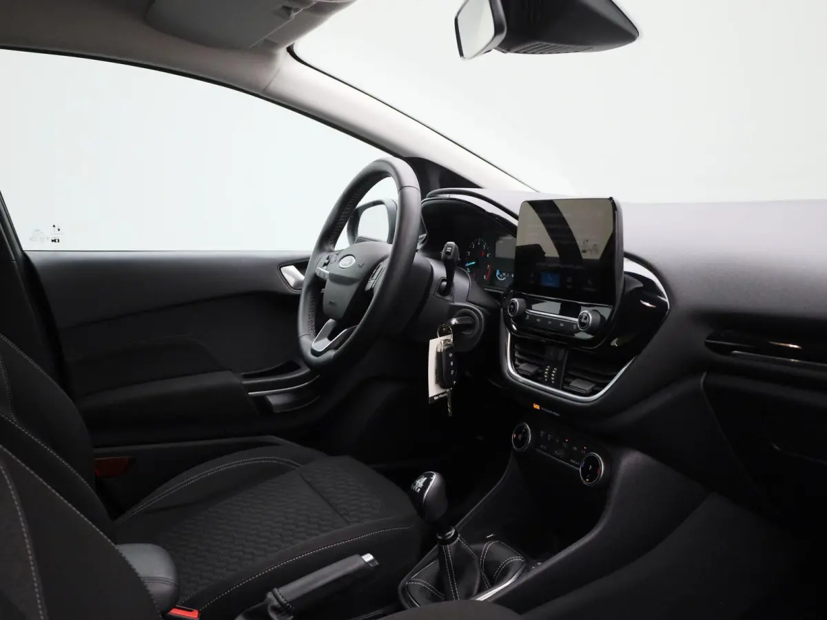 1.0 EcoBoost Hybrid Titanium | Apple Carplay/Android Auto | Cruise Control | Navigatie | Parkeersensoren | Bluetooth |