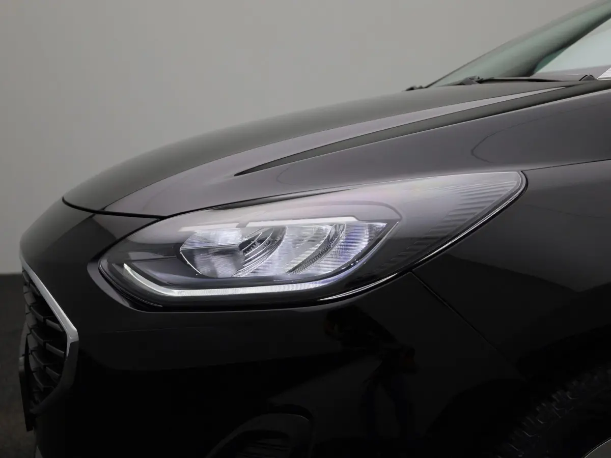 1.0 EcoBoost Hybrid Titanium | Apple Carplay/Android Auto | Cruise Control | Navigatie | Parkeersensoren | Bluetooth |