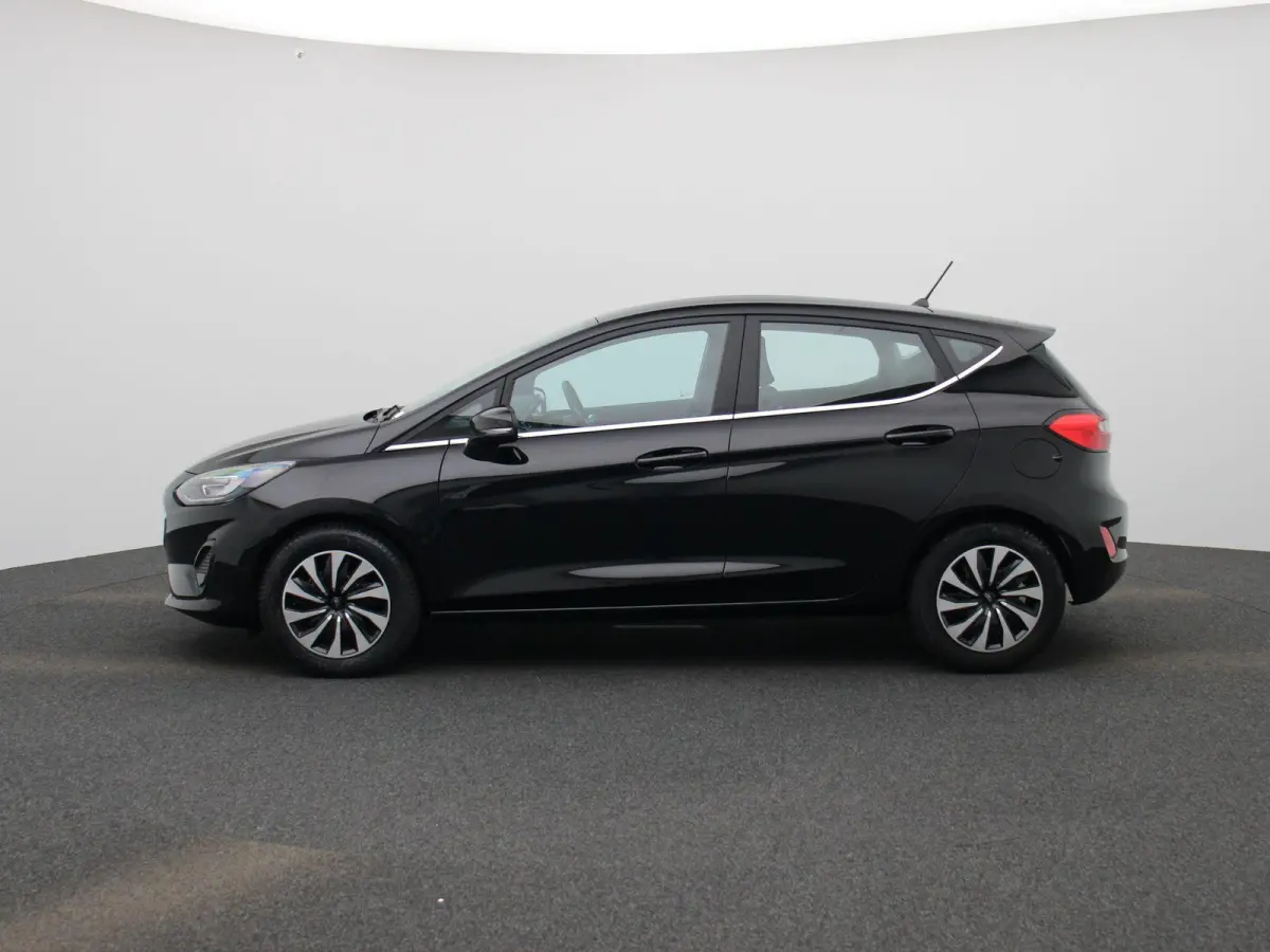 1.0 EcoBoost Hybrid Titanium | Apple Carplay/Android Auto | Cruise Control | Navigatie | Parkeersensoren | Bluetooth |