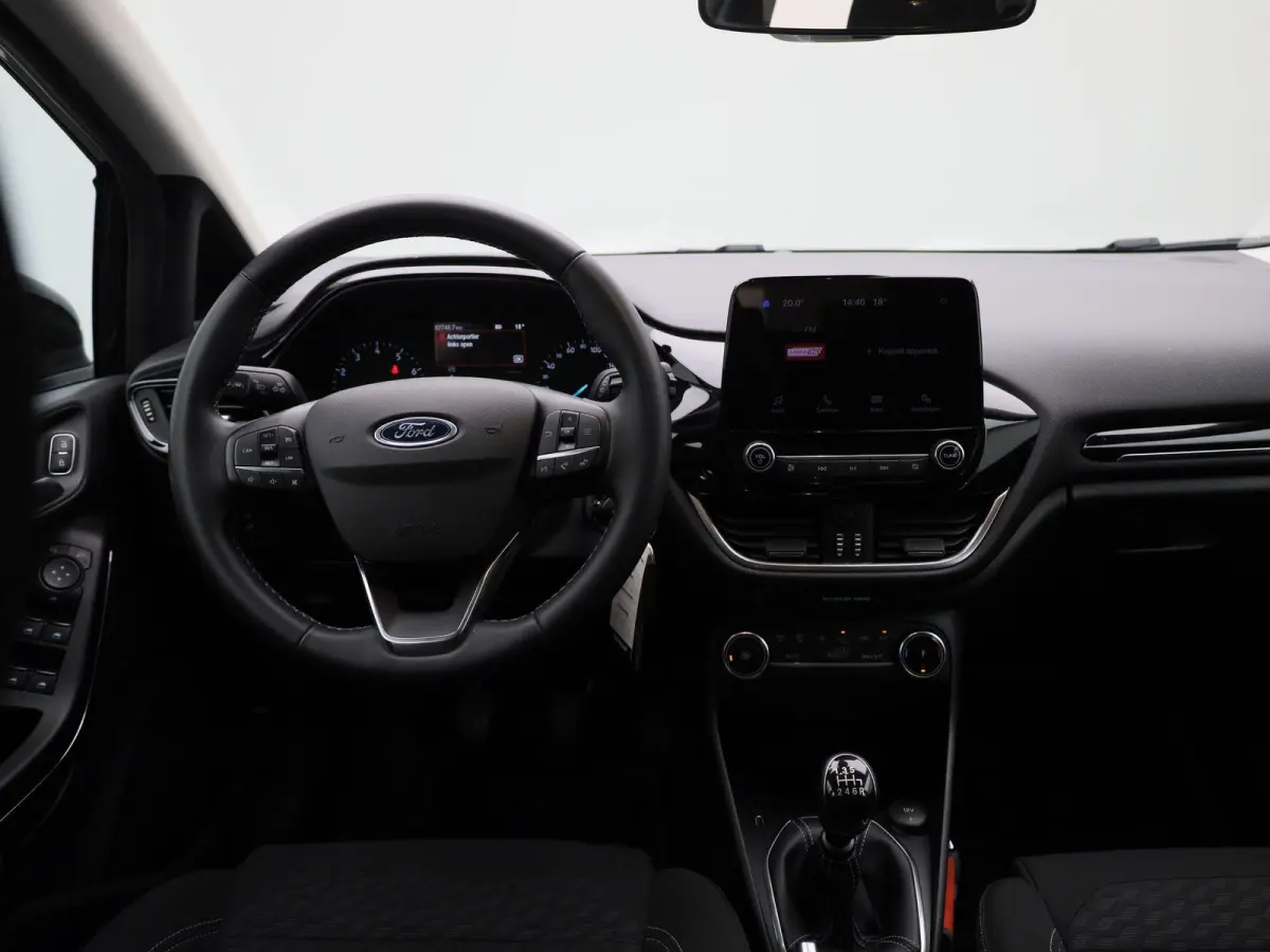 1.0 EcoBoost Hybrid Titanium | Apple Carplay/Android Auto | Cruise Control | Navigatie | Parkeersensoren | Bluetooth |