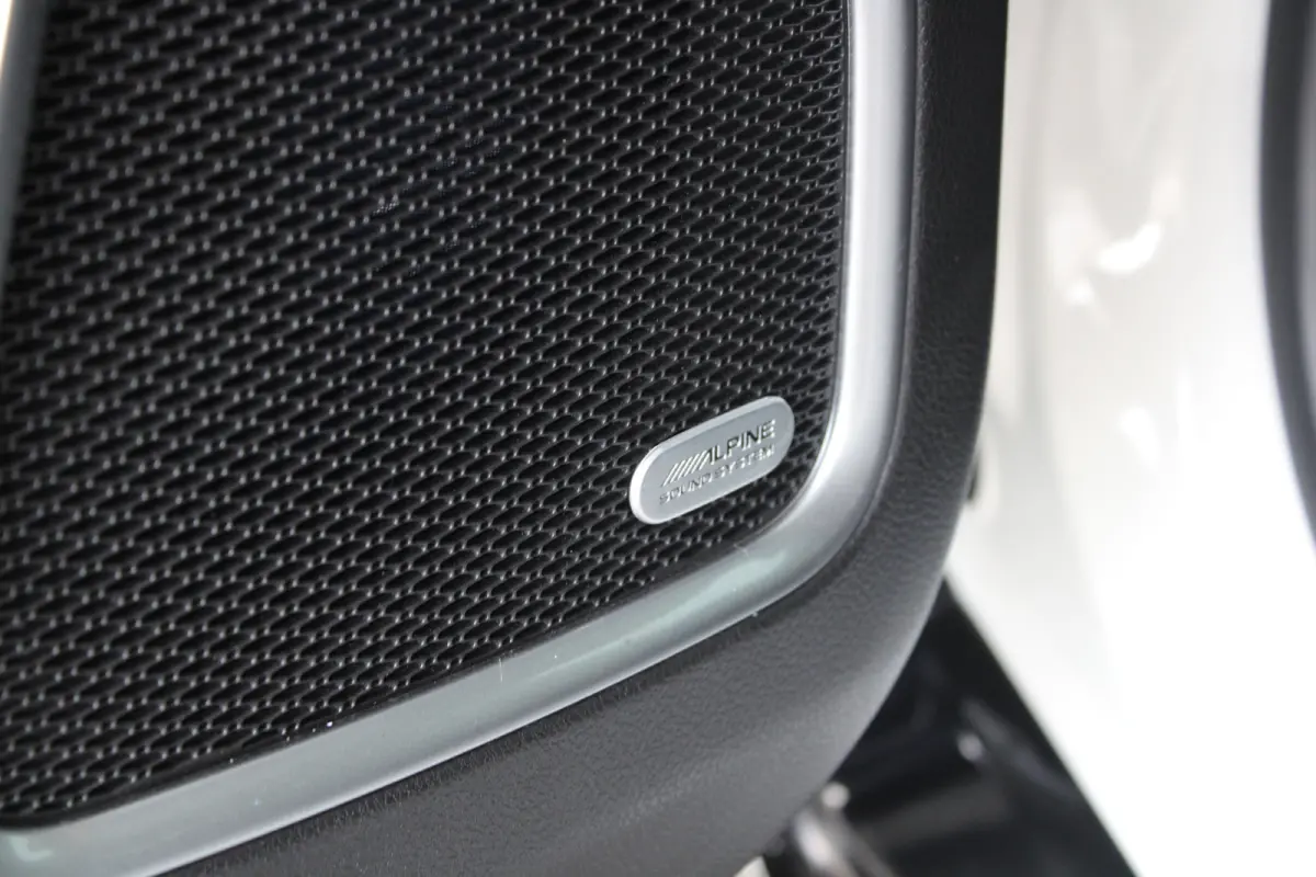 1.5T e-Hybrid S | Lederen bekleding | Schuif-kanteldak | Premium audio | Camera | Navigatie