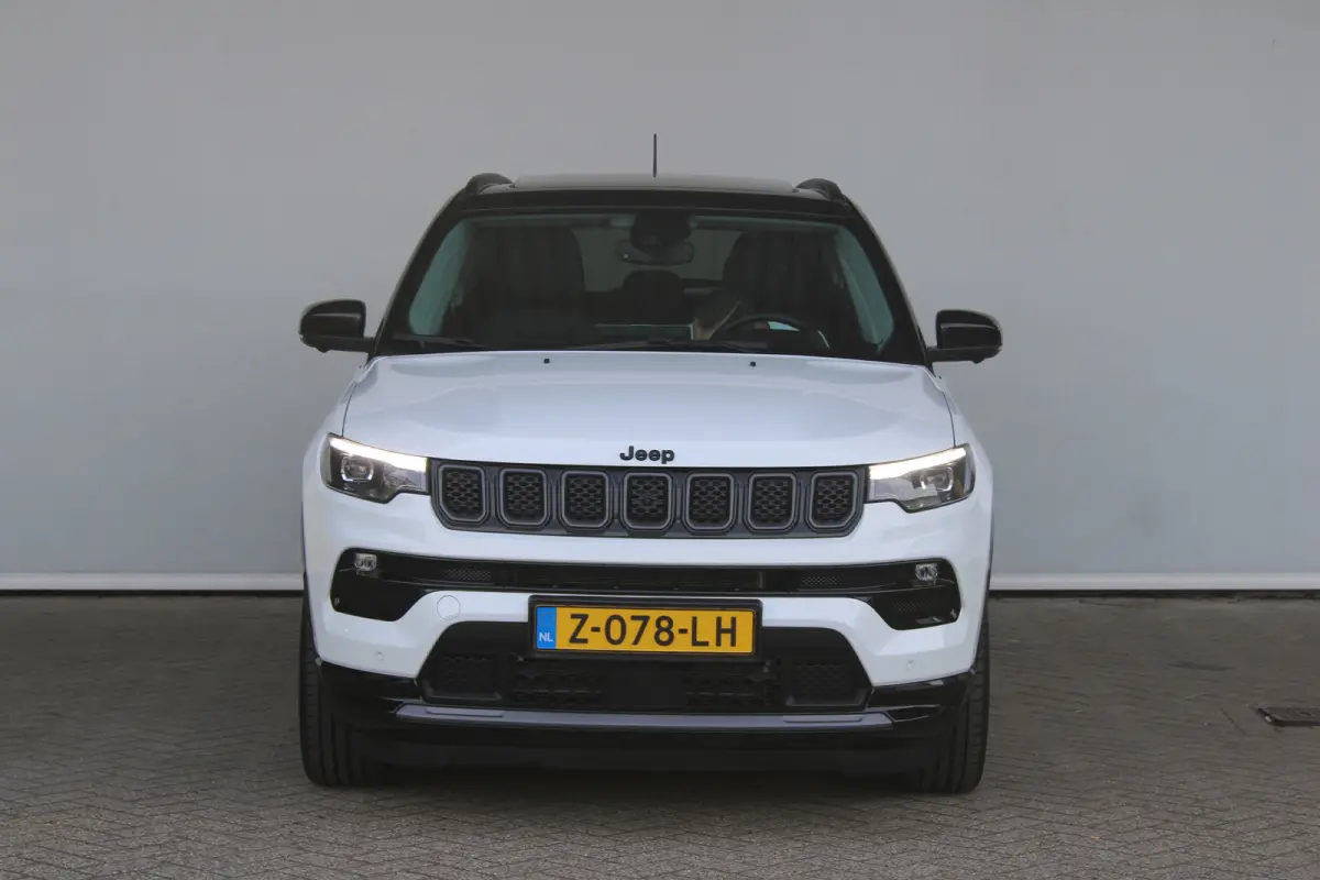 1.5T e-Hybrid S | Lederen bekleding | Schuif-kanteldak | Premium audio | Camera | Navigatie