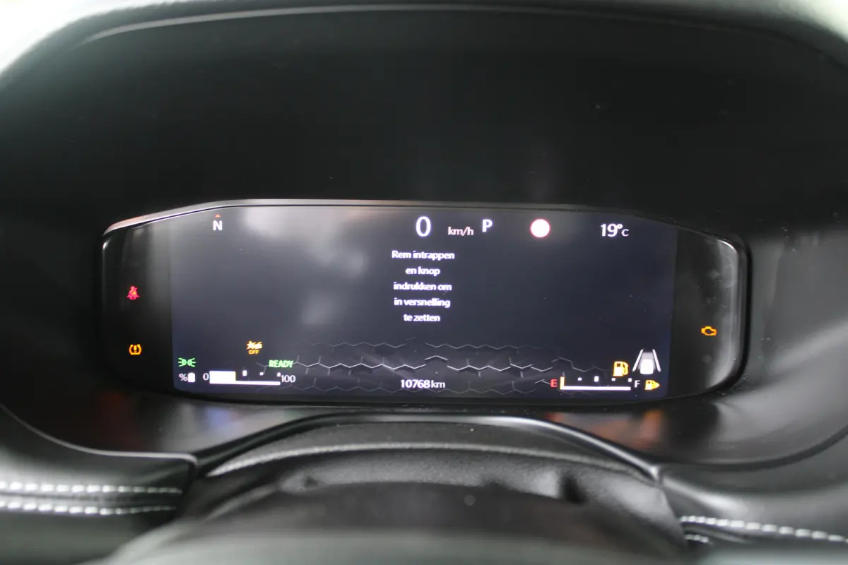 1.5T e-Hybrid S | Lederen bekleding | Schuif-kanteldak | Premium audio | Camera | Navigatie