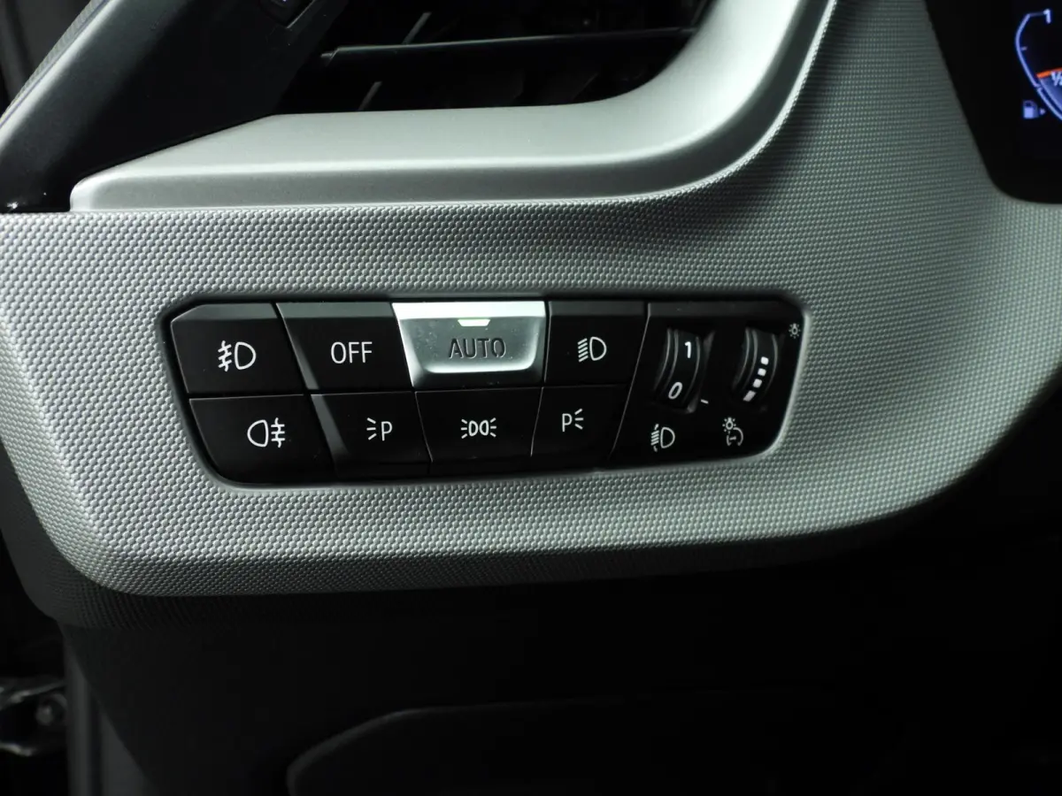 218i | LED | Navigatie | Schuifdak | Clima | PDC | Cruise controle | DAB | Alu 17 inch