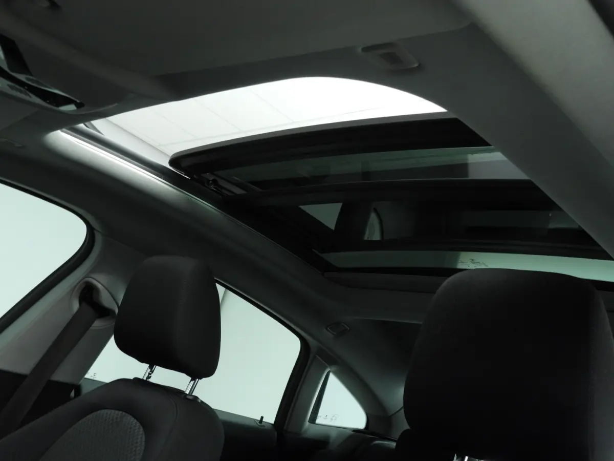 218i | LED | Navigatie | Schuifdak | Clima | PDC | Cruise controle | DAB | Alu 17 inch