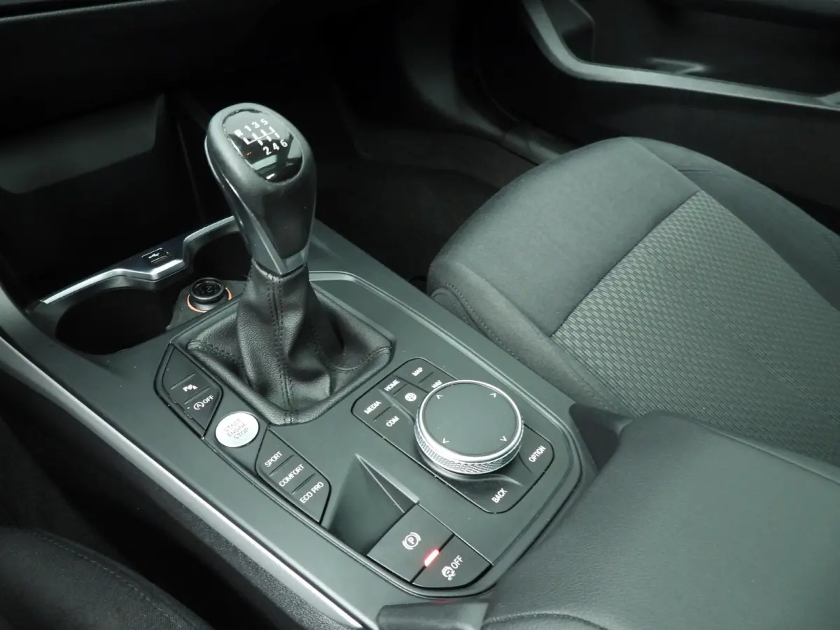 218i | LED | Navigatie | Schuifdak | Clima | PDC | Cruise controle | DAB | Alu 17 inch