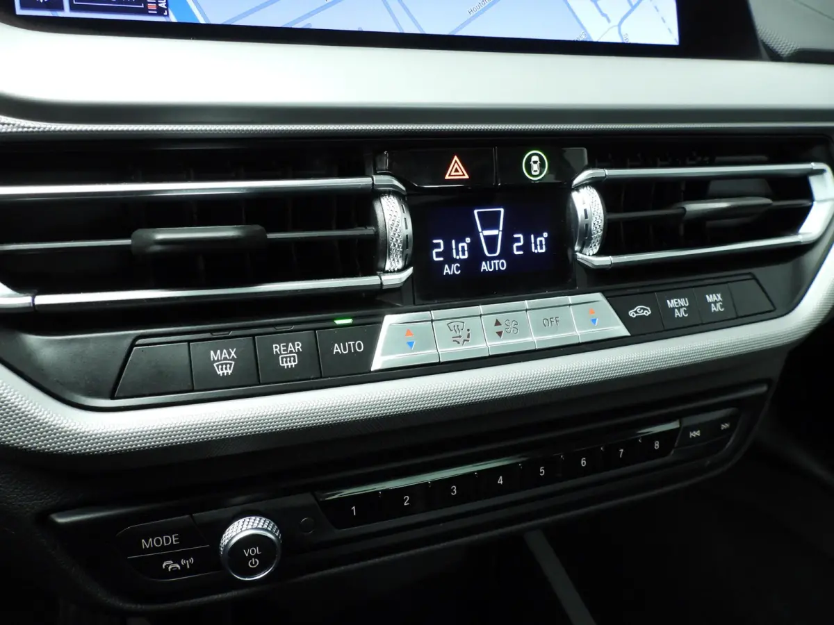 218i | LED | Navigatie | Schuifdak | Clima | PDC | Cruise controle | DAB | Alu 17 inch