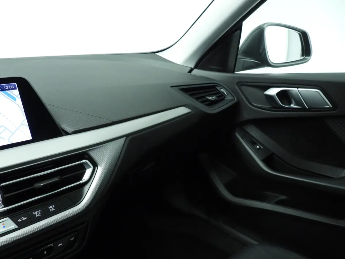 218i | LED | Navigatie | Schuifdak | Clima | PDC | Cruise controle | DAB | Alu 17 inch