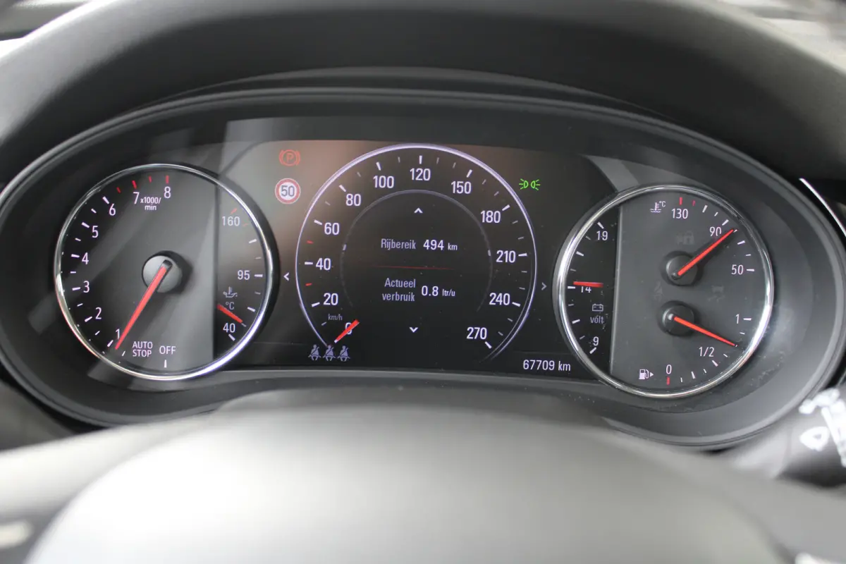 1.5 Turbo EcoTec Innovation | Afneembare trekhaak | Elektronische achterklep | Climate control | Matrix Led |