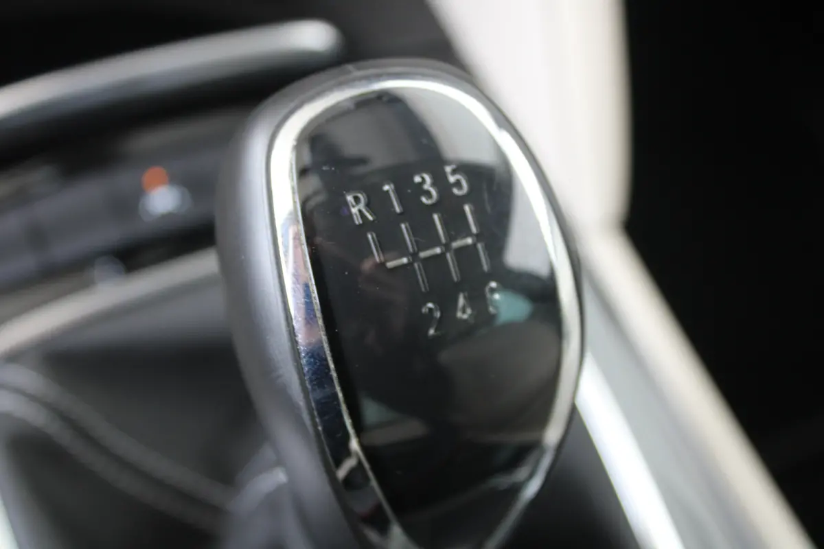 1.5 Turbo EcoTec Innovation | Afneembare trekhaak | Elektronische achterklep | Climate control | Matrix Led |