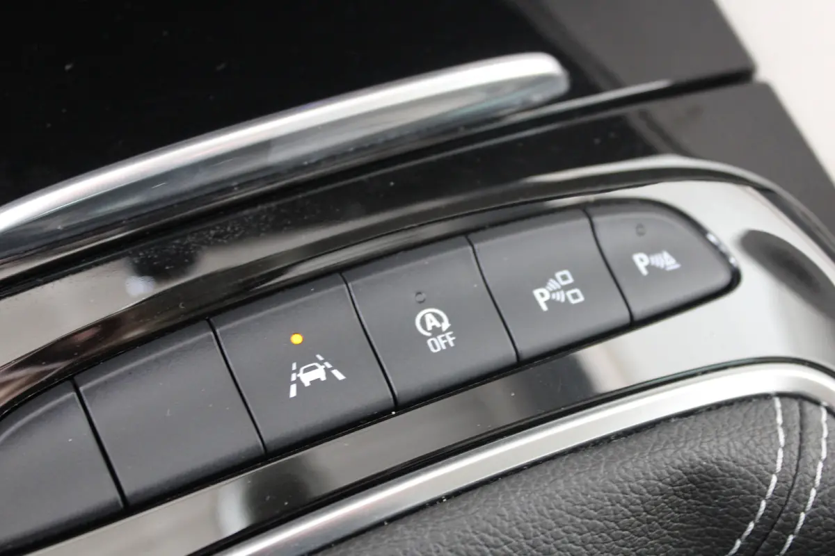1.5 Turbo EcoTec Innovation | Afneembare trekhaak | Elektronische achterklep | Climate control | Matrix Led |