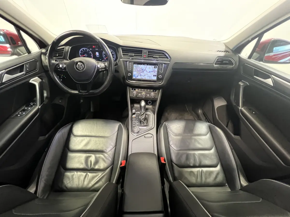 2.0 TSI 4Motion Highline | Navigatie/Android/Apple Carplay | LMV 19" | Voorstoelen + stuur verwarmd | Cruise Control Adaptief | Lederen Bekleding | Elek. Panorama dak |
