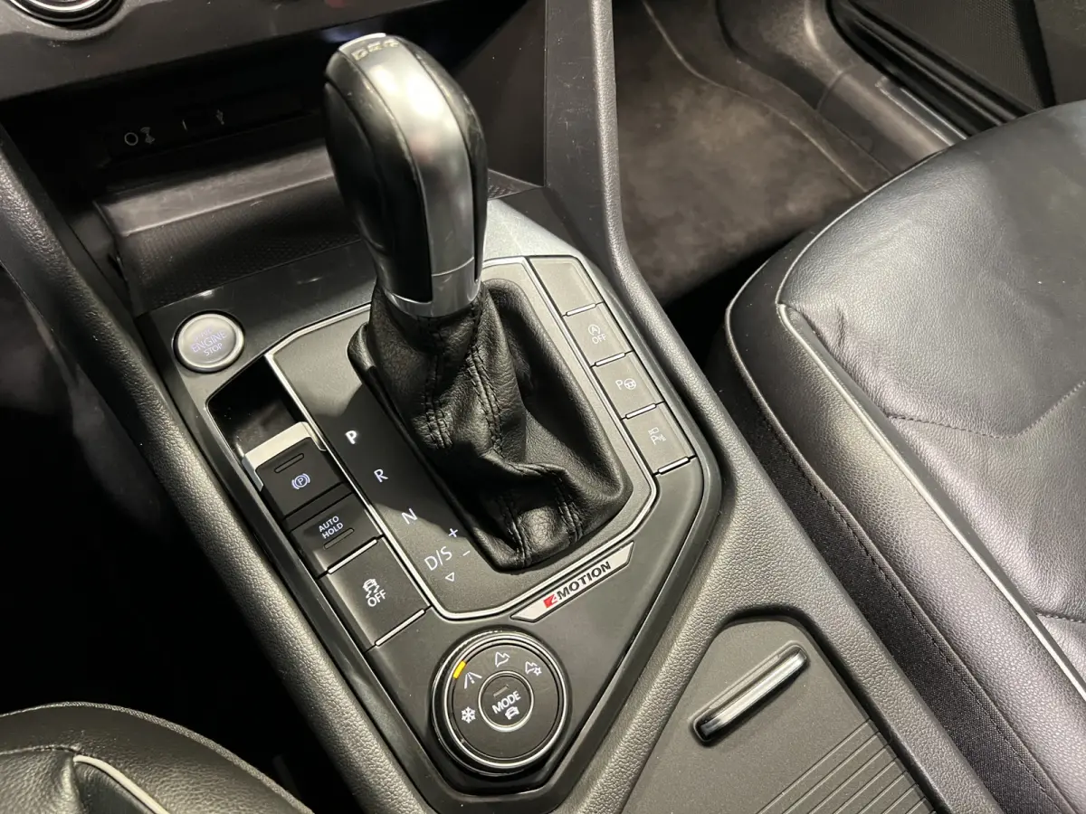 2.0 TSI 4Motion Highline | Navigatie/Android/Apple Carplay | LMV 19" | Voorstoelen + stuur verwarmd | Cruise Control Adaptief | Lederen Bekleding | Elek. Panorama dak |