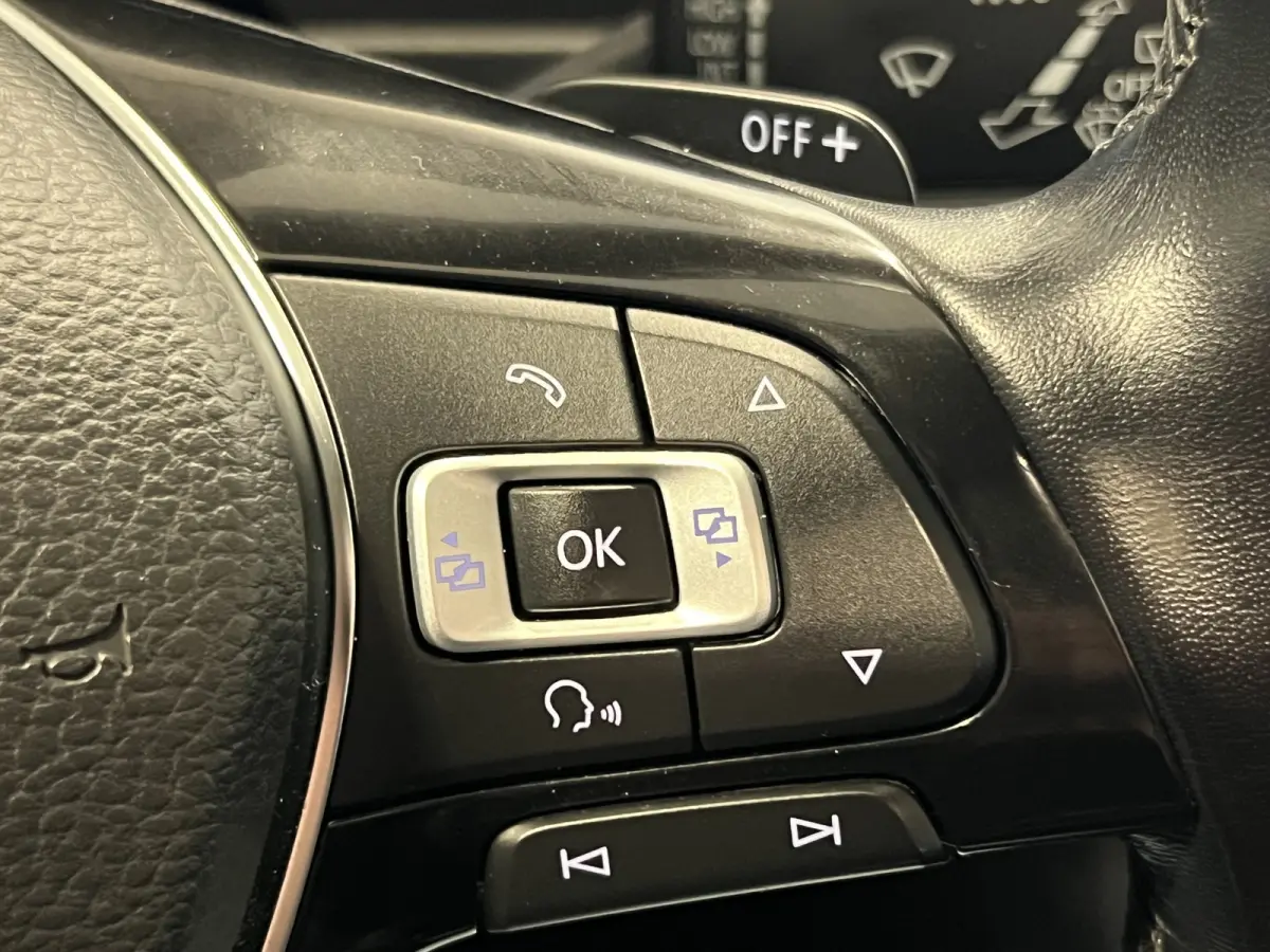 2.0 TSI 4Motion Highline | Navigatie/Android/Apple Carplay | LMV 19" | Voorstoelen + stuur verwarmd | Cruise Control Adaptief | Lederen Bekleding | Elek. Panorama dak |
