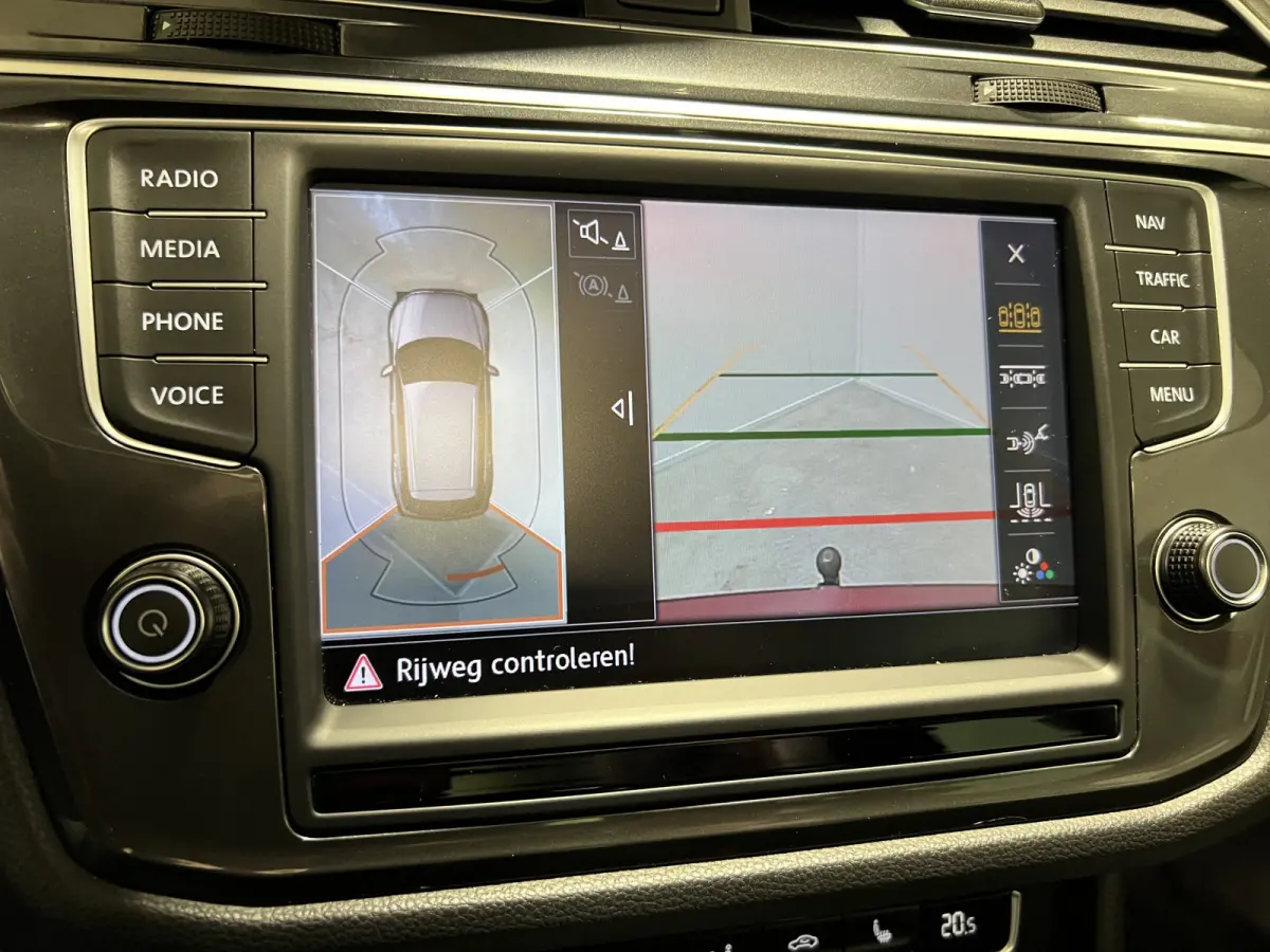 2.0 TSI 4Motion Highline | Navigatie/Android/Apple Carplay | LMV 19" | Voorstoelen + stuur verwarmd | Cruise Control Adaptief | Lederen Bekleding | Elek. Panorama dak |