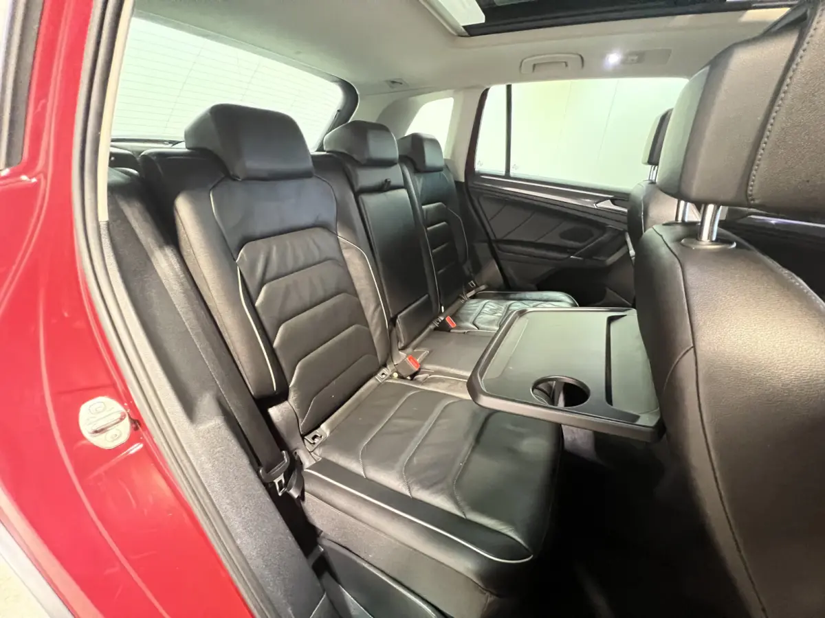 2.0 TSI 4Motion Highline | Navigatie/Android/Apple Carplay | LMV 19" | Voorstoelen + stuur verwarmd | Cruise Control Adaptief | Lederen Bekleding | Elek. Panorama dak |