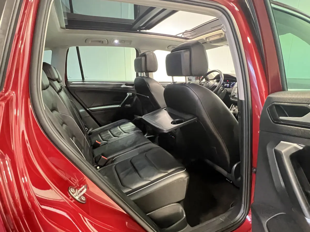 2.0 TSI 4Motion Highline | Navigatie/Android/Apple Carplay | LMV 19" | Voorstoelen + stuur verwarmd | Cruise Control Adaptief | Lederen Bekleding | Elek. Panorama dak |
