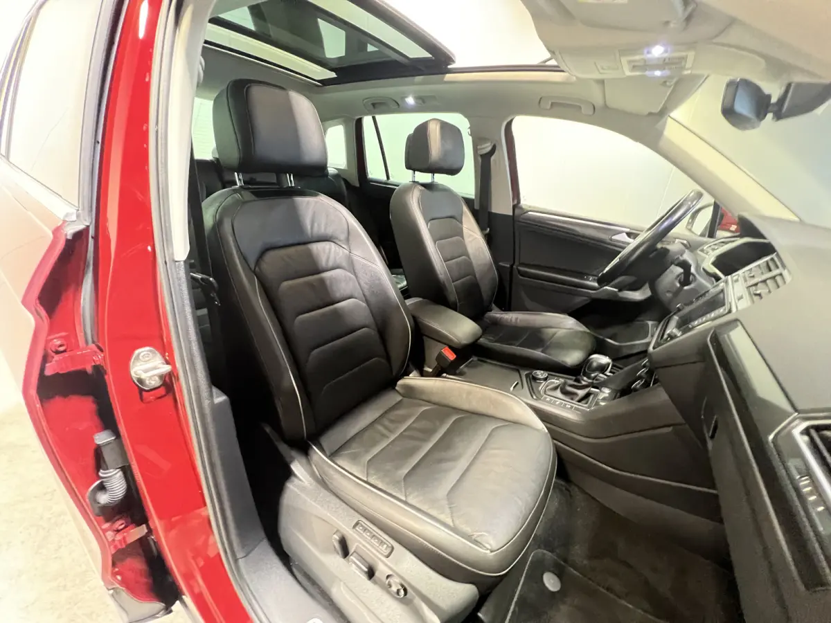 2.0 TSI 4Motion Highline | Navigatie/Android/Apple Carplay | LMV 19" | Voorstoelen + stuur verwarmd | Cruise Control Adaptief | Lederen Bekleding | Elek. Panorama dak |