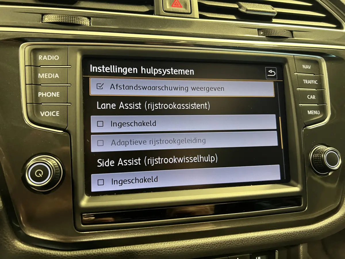 2.0 TSI 4Motion Highline | Navigatie/Android/Apple Carplay | LMV 19" | Voorstoelen + stuur verwarmd | Cruise Control Adaptief | Lederen Bekleding | Elek. Panorama dak |