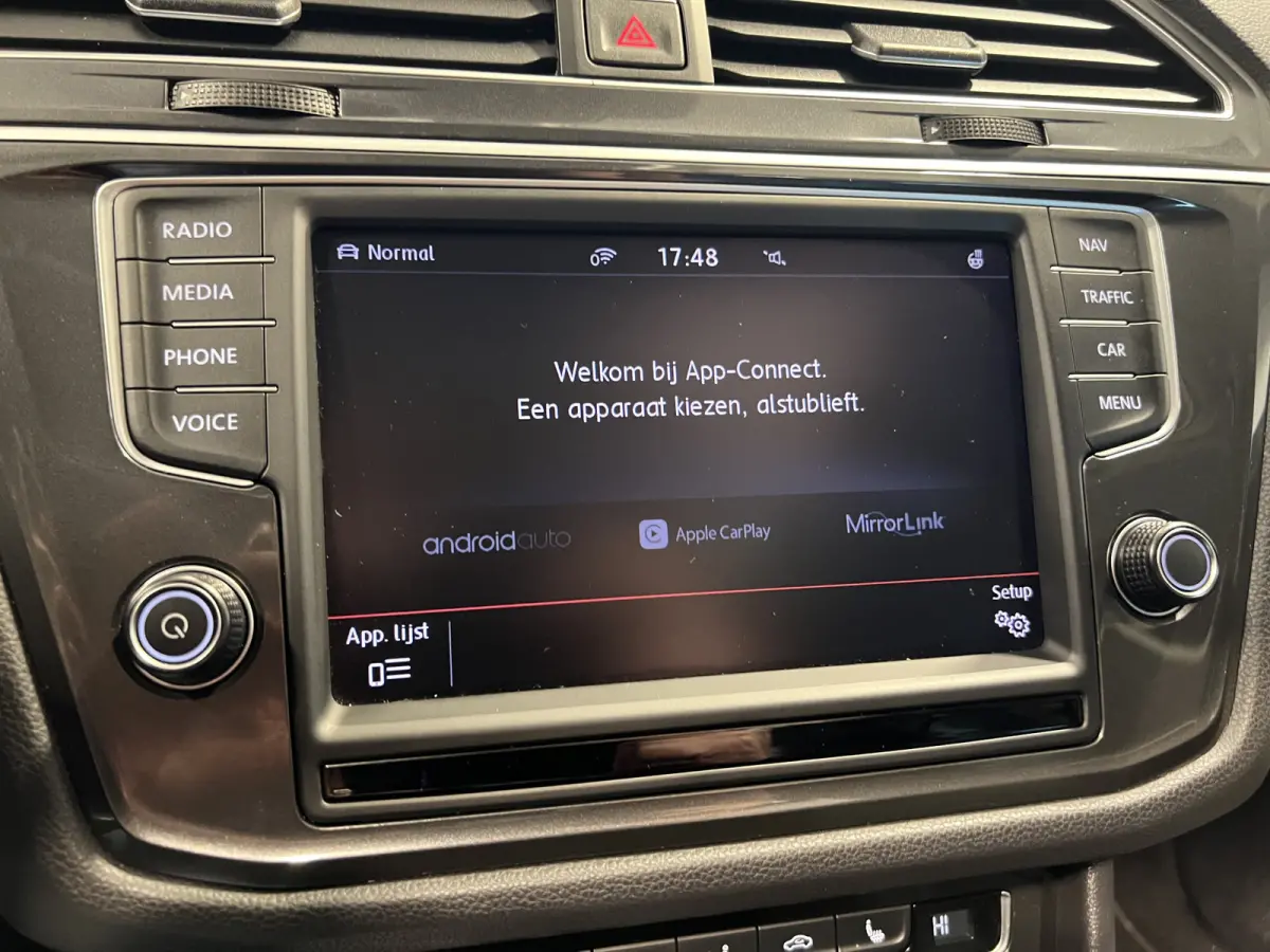 2.0 TSI 4Motion Highline | Navigatie/Android/Apple Carplay | LMV 19" | Voorstoelen + stuur verwarmd | Cruise Control Adaptief | Lederen Bekleding | Elek. Panorama dak |
