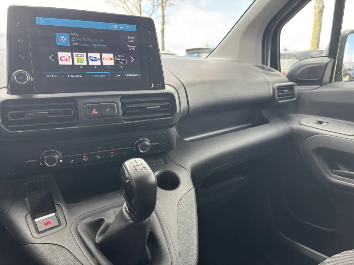 1.5 BlueHDI Club XL L2 | Apple Carplay | Navi | Cruise | Airco